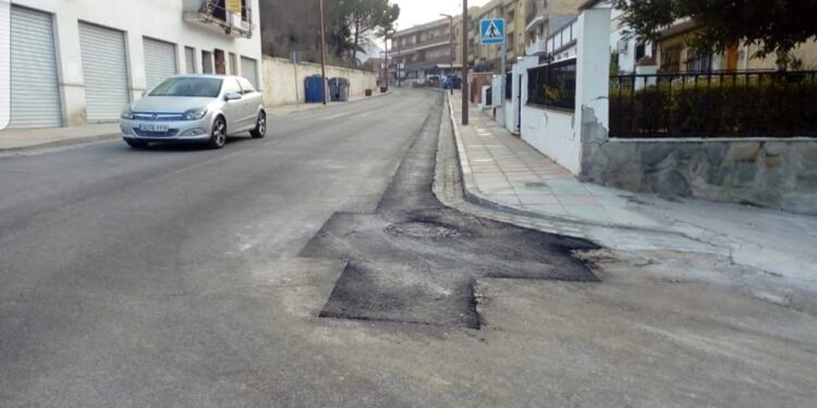 Finalizan las obras de renovación de la red de abastecimiento en Carretera de Alomartes