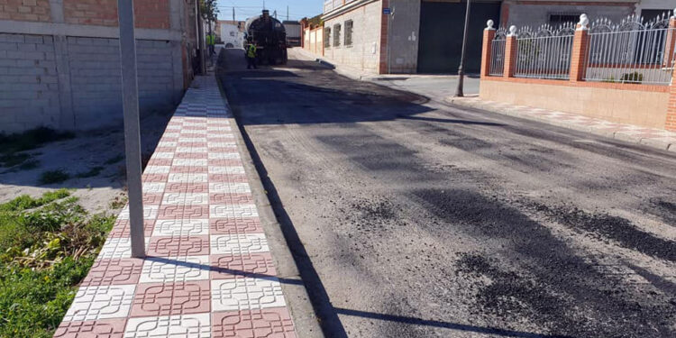 Asfaltado del Camino de la Huerta