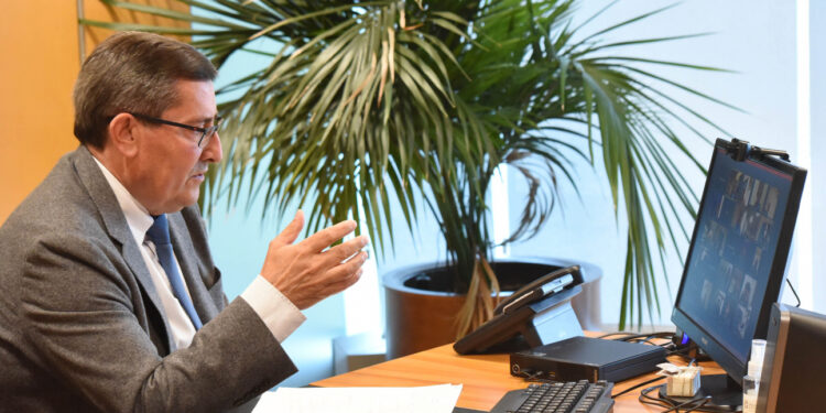 El municipio recibe una ayuda urgente de Diputación de 5.000 € para labores de limpieza por la calima en edificios y espacios públicos