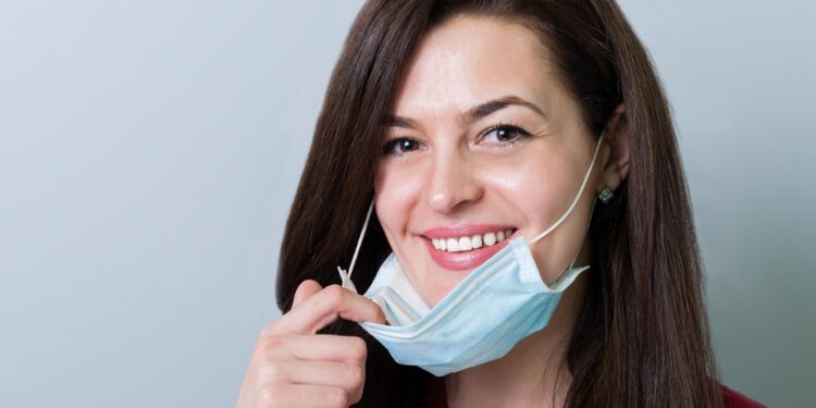 Fin de la obligatoriedad del uso de mascarillas en interiores