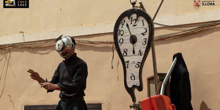 La compañía Animasur emocionó con su teatro de calle