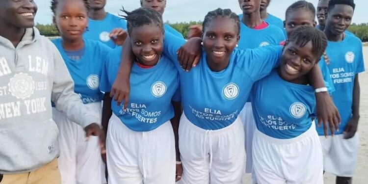 El CD UD Íllora dona ropa deportiva a clubes de Guinea Bissau