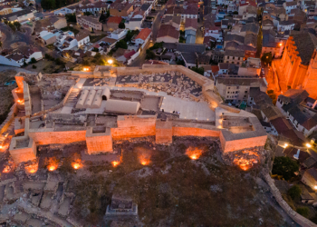 Comienzan las Visitas Guiadas Nocturnas al Castillo de Íllora