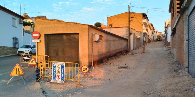 Obras de remodelación en Camino Los Polos