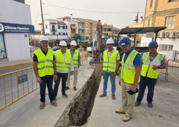 Renovación de las redes de abastecimiento de agua potable en Avenida San Rogelio y Calle Corrales de Íllora