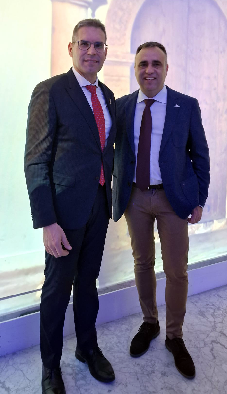 El alcalde Antonio Salazar, junto a Francisco Rodríguez, presidente de la Diputación